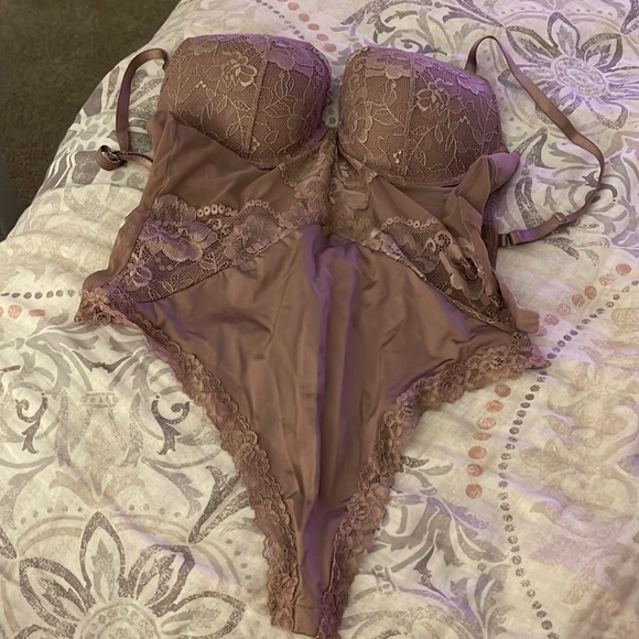 H&M Lace Ruffle Pushup Babydoll Lingerie - Picture 1 of 6